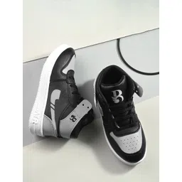 BIRDE Men Colourblocked Sneakers