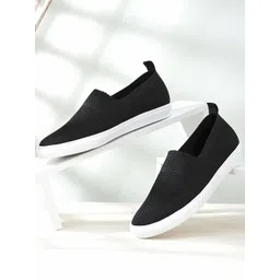 Roadster Men Black Slip-On Sneakers