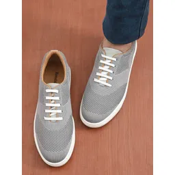 Roadster Men Grey Woven Design Sneakers