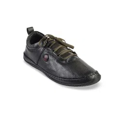 Mochi Men Olive Green Sneakers