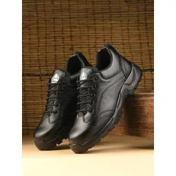 Leo's Fitness Shoes Men Round Toe Antibacterial Leather Sneakers