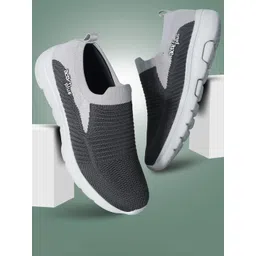 Action EVA Flotter Men Textured Slip-On Sneakers