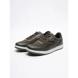 WROGN Men Textured Round Toe Comfort Insole Sneakers