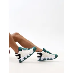 adeboy Men Colourblocked Sneakers