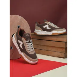 adeboy Men Colourblocked Lace-Ups Sneakers