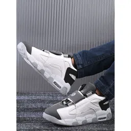 ARIVO Men Woven Design Sneakers