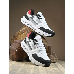 HRX by Hrithik Roshan Men Running Non-Marking Shoes