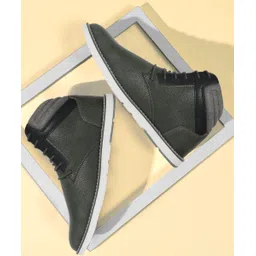 Boots For Men