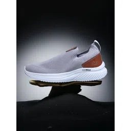 NEEMANS Men Colourblocked Embellished Slip-On Regular Sneakers