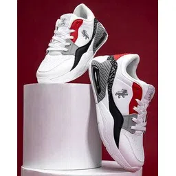 Men Low-Top Lace-Up Sneakers