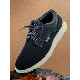 Mochi Men Suede Sneakers