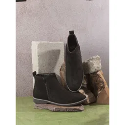 ID Men Block-Heeled Chelsea Boots