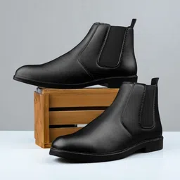 Trendy & Durable Men’s Boots – Perfect for Everyday Wear Boots For Men