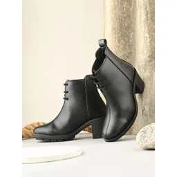 The Roadster Lifestyle Co Round Toe Zippered Boots