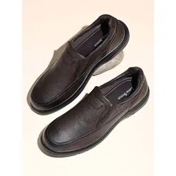 LOUIS STITCH Men Brunette Brown Milled Lightweight Slip-On Moccasin