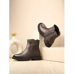Stylish Textured Ankle Length Versatile Boots For Women