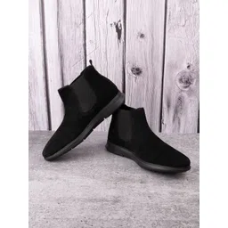 Roadster Men Round Toe Mid-Top Chelsea Boots