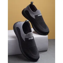 ASIAN Men Textured Lightweight Slip-On Sneakers