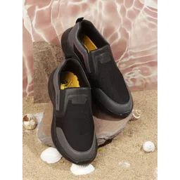 ID Men Woven Design Slip-On Sneakers