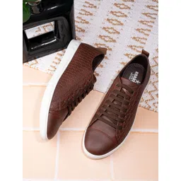 The Roadster Lifestyle Co. Men Casual Lace-Up Sneakers