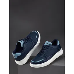 Duke Men Textured Sneakers