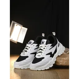 Kook N Keech Men Colourblocked Lightweight Sneakers