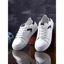 Mast & Harbour Women White Round Toe Lace-Ups Sneakers