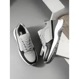 The Roadster Lifestyle Co. Men Colourblocked Lace-Up Running Sports Shoes