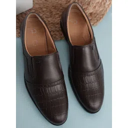 Carlton London Men Leather Slip-On Sneakers