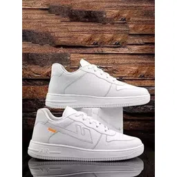 COOPERWINGS Men Colourblocked Sneakers