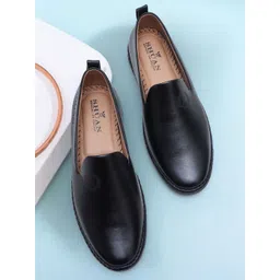 SHUAN Men Lightweight Slip-On Sneakers