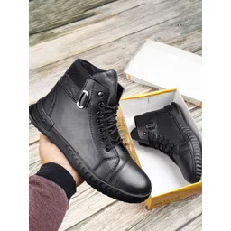 Woakers Men Colourblocked Sneakers