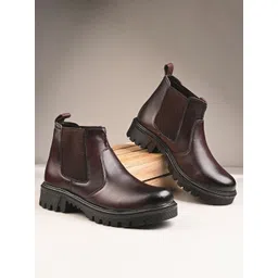 The Roadster Lifestyle Co. Men Leather Round Toe Chelsea Boots