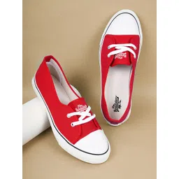 The Roadster Lifestyle Co. Women Lace-Up Everyday Casual Sneakers