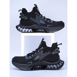 Atom Men Printed Sneakers