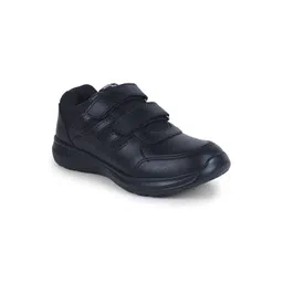 Action Plus Men Round Toe Sneakers