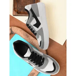 X XIOTA Women Sneakers