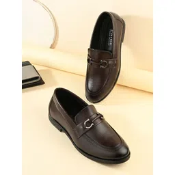 PROPRIDE Men Colourblocked Patent Leather Sneakers