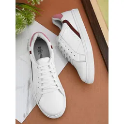 The Roadster Lifestyle Co Women Lightweight Casual Sneakers