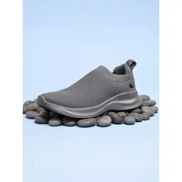 NEEMANS Men Slip-On Sneakers