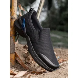 Red Tape Men Mesh Walking Shoes