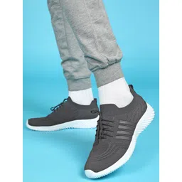 Paragon Men Snug-Fit Anti-Skid Non-Marking Running Shoes