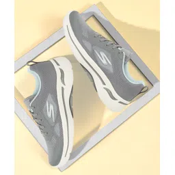 GO WALK ARCH FIT Walking Shoes For Women