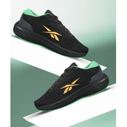 Transport Bay Running Shoes For Women