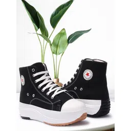 Casual Sneaker Shoe Stylish Trending Boots For Women