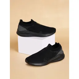 Ajile by Pantaloons Men Textured Flyknit Walking Shoes