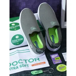 DOCTOR EXTRA SOFT Men Mesh Lightweight Memory Foam Running Shoes