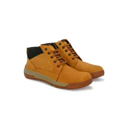 Hundo P Round Toe Leather Sneakers