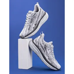 AVANT Men Storm Running Shoes