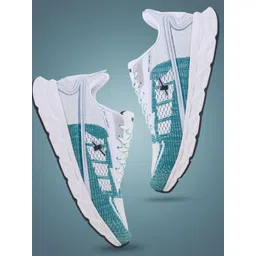 Sparx Men Textured Running Shoes